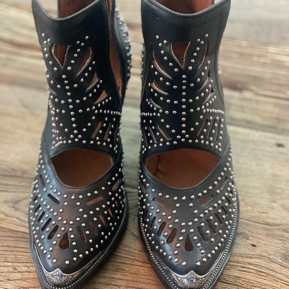 Jeffrey Campbell Boot - Picture 5 of 5